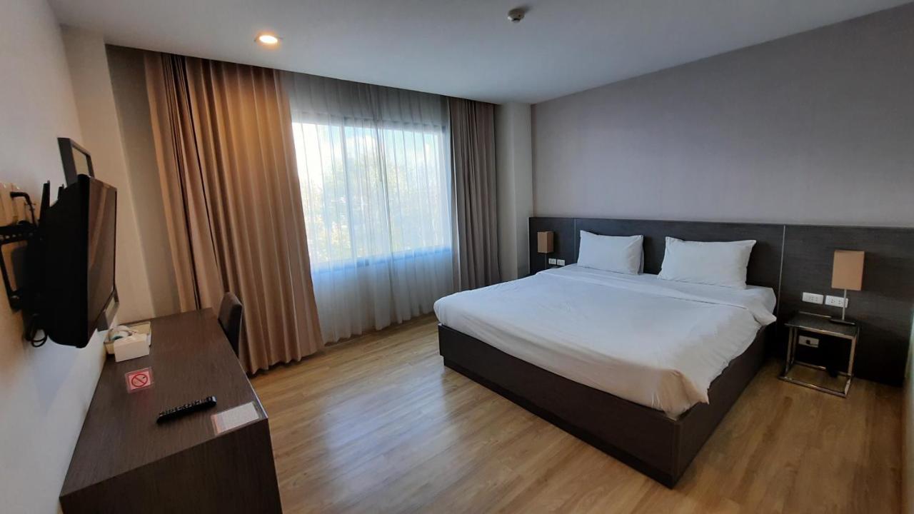 Leosor Hotel Nakhonratchasima Dış mekan fotoğraf