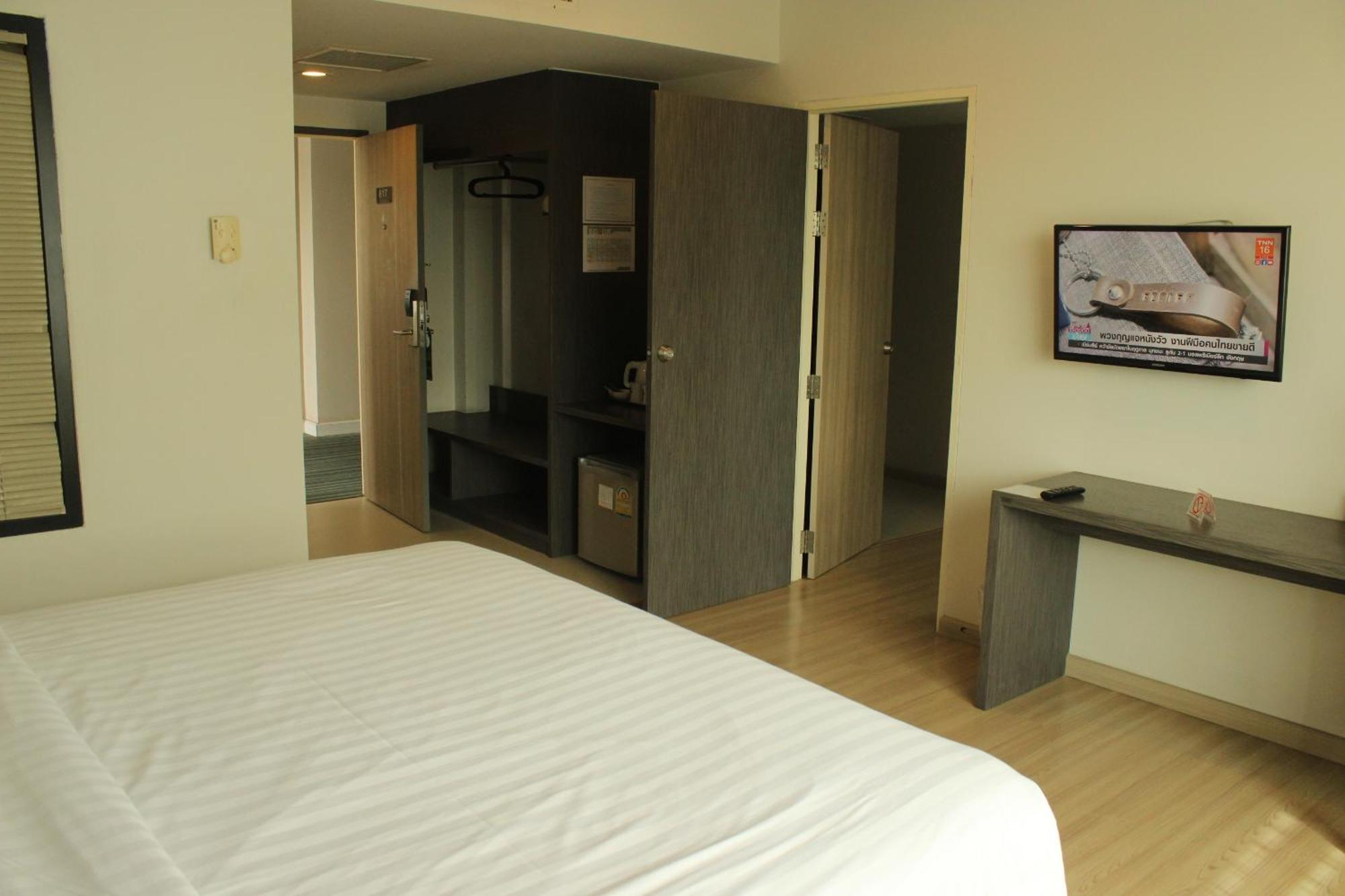 Leosor Hotel Nakhonratchasima Dış mekan fotoğraf