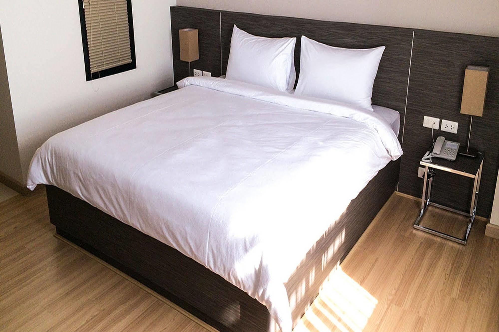 Leosor Hotel Nakhonratchasima Dış mekan fotoğraf