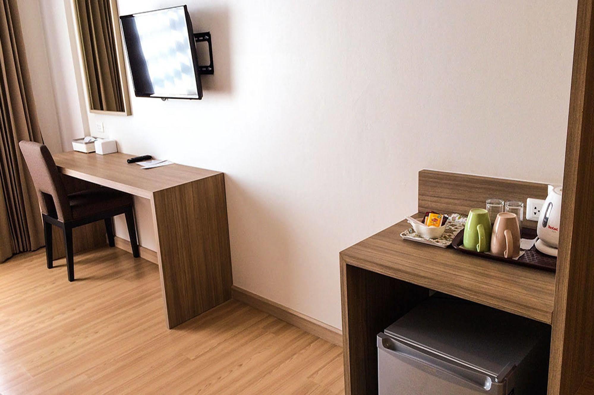 Leosor Hotel Nakhonratchasima Dış mekan fotoğraf
